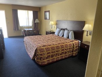 gun barrel executive inn