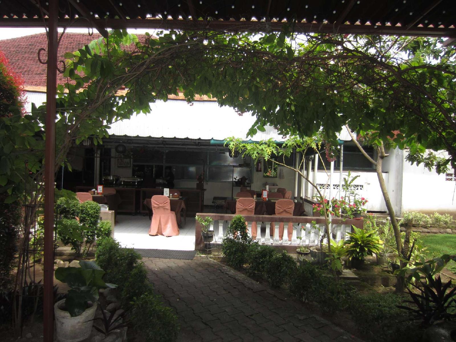 padang hotel