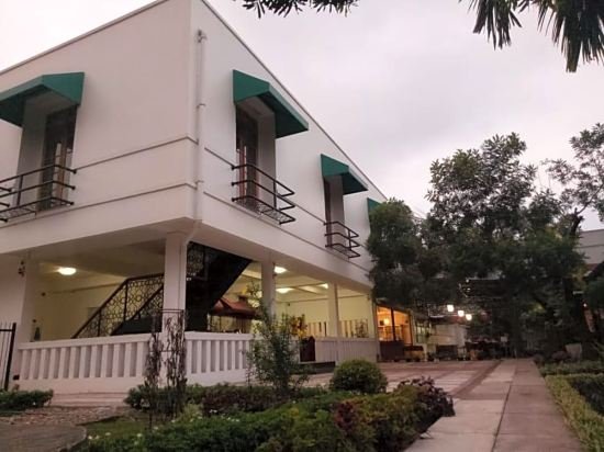padang hotel