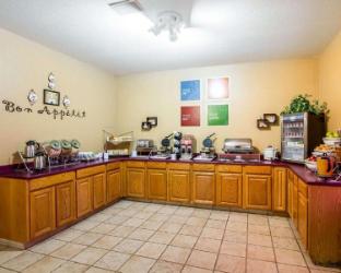 comfort inn camp verde i 17