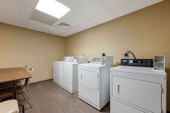 comfort inn camp verde i 17
