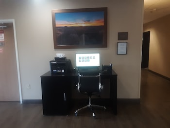 comfort inn camp verde i 17
