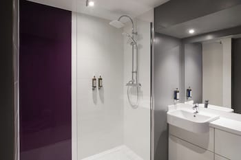 premier inn liverpool city liverpool one