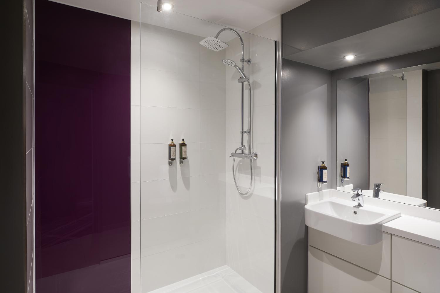 premier inn liverpool city liverpool one
