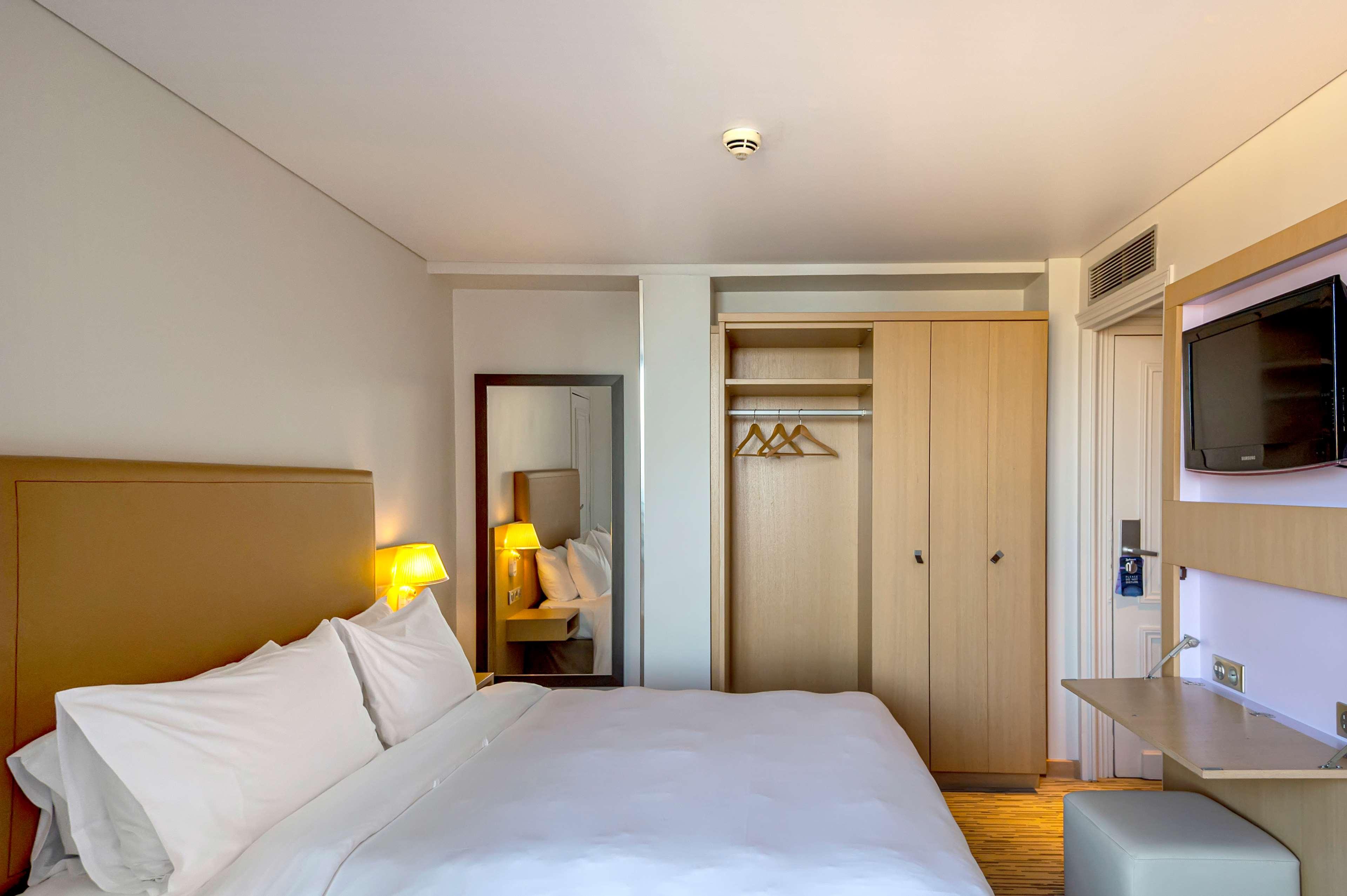 canopy by hilton cannes