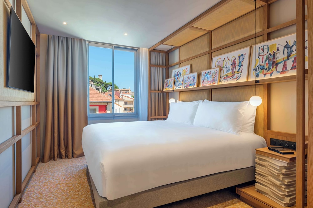 canopy by hilton cannes