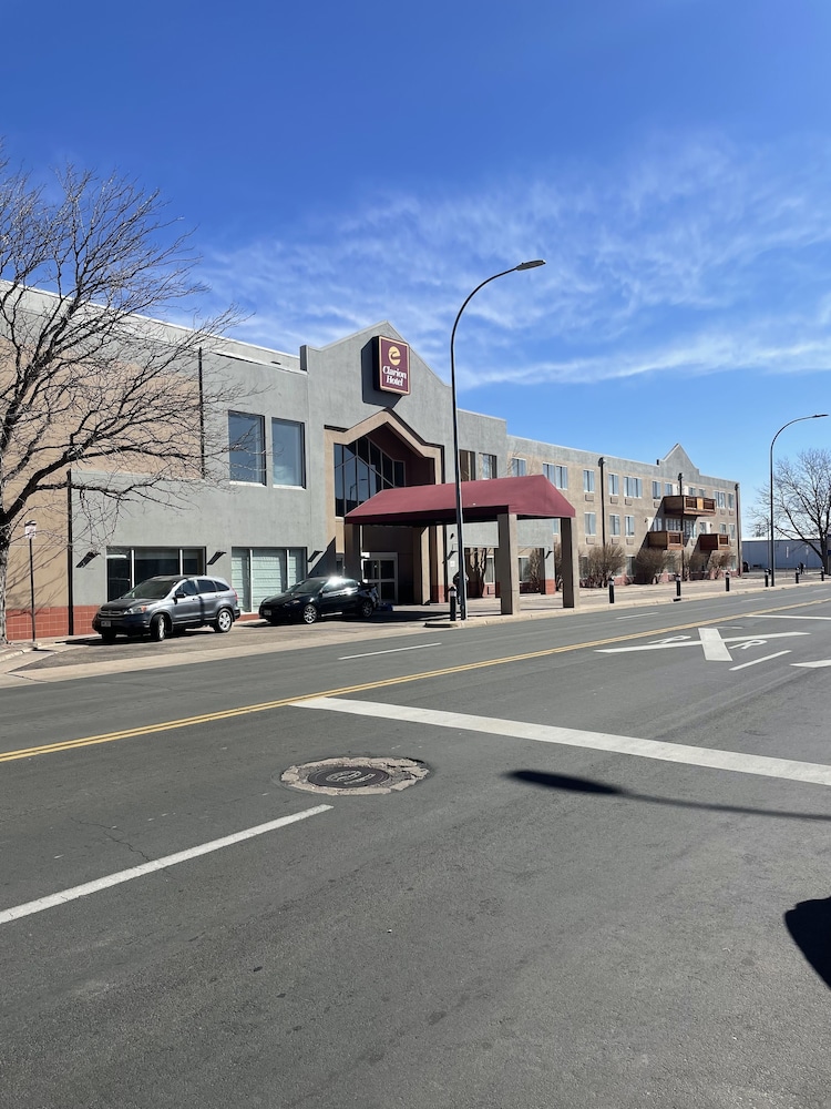 quality inn and conference center greeley downtown