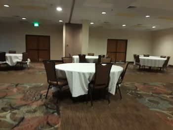 quality inn and conference center greeley downtown