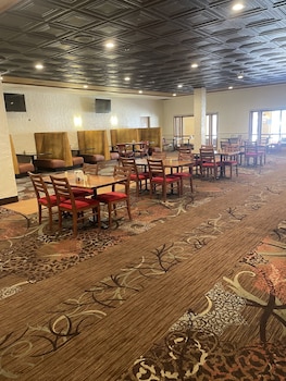 quality inn and conference center greeley downtown