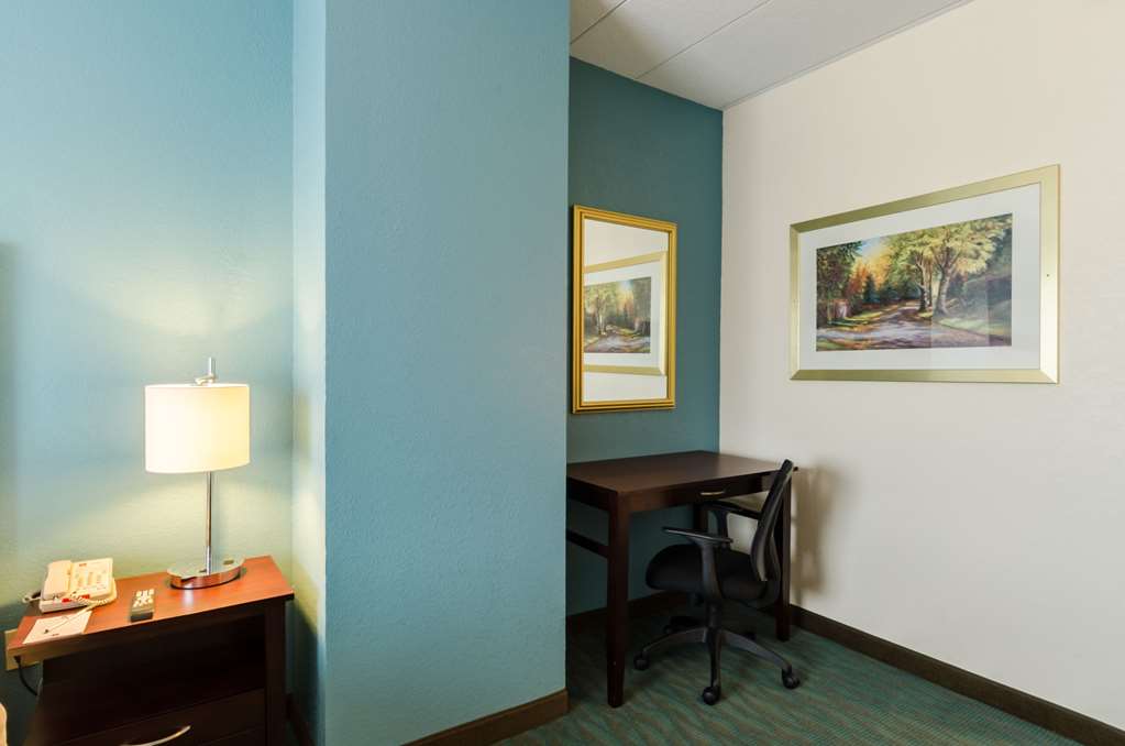 clarion hotel and aqua lagoon waterpark