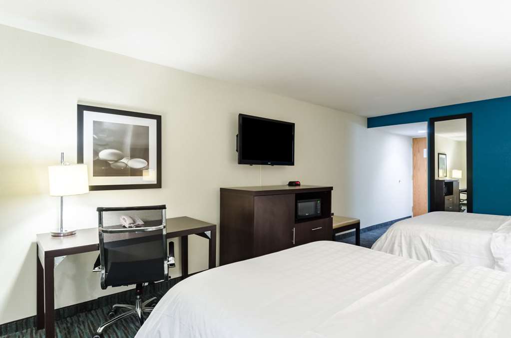 clarion hotel and aqua lagoon waterpark