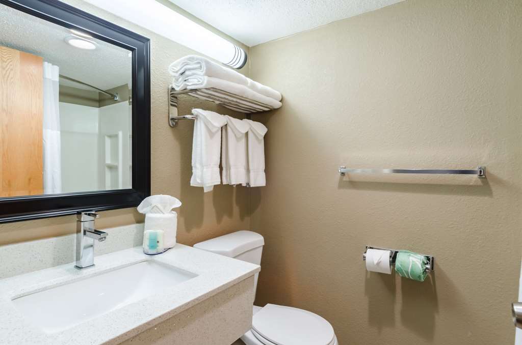 clarion hotel and aqua lagoon waterpark