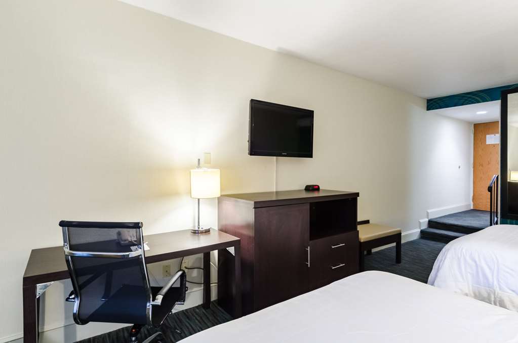 clarion hotel and aqua lagoon waterpark