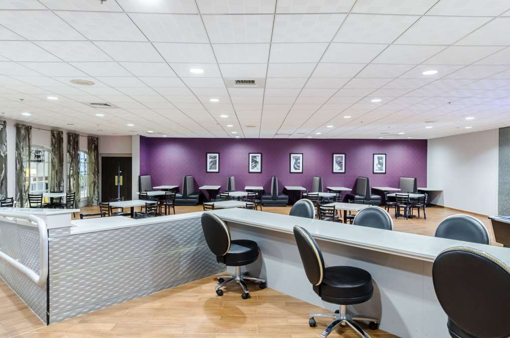 clarion hotel and aqua lagoon waterpark