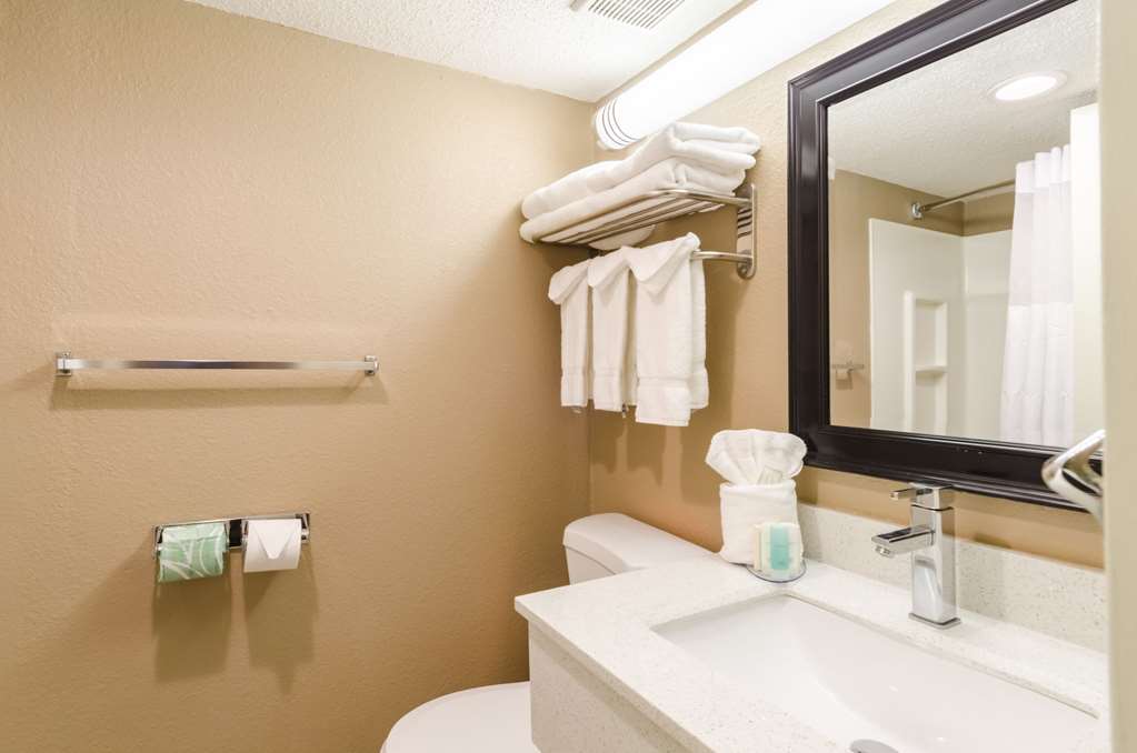 clarion hotel and aqua lagoon waterpark