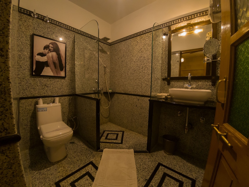 hotel pleasant haveli only adult