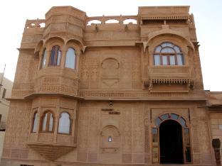 hotel pleasant haveli only adult