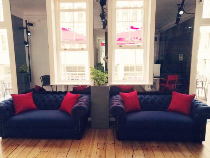 daddy long legs art hotel