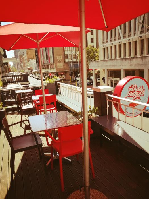 daddy long legs art hotel