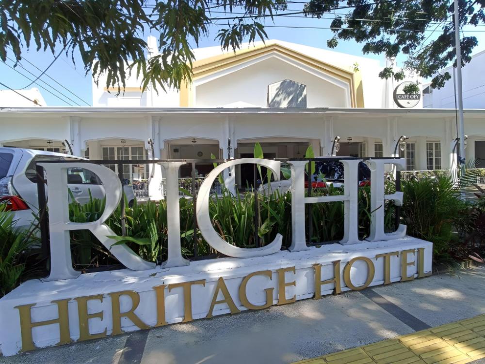 riche heritage hotel