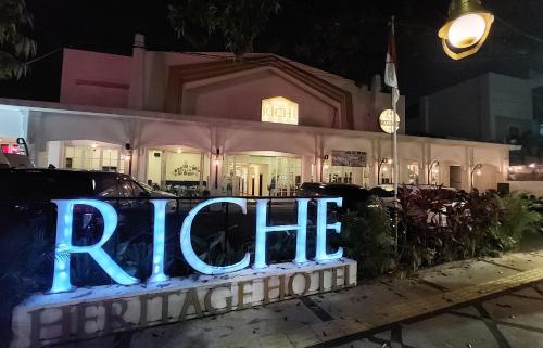 riche heritage hotel