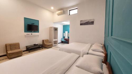 riche heritage hotel