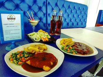 riche heritage hotel