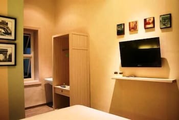 riche heritage hotel