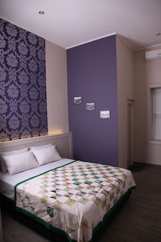 riche heritage hotel