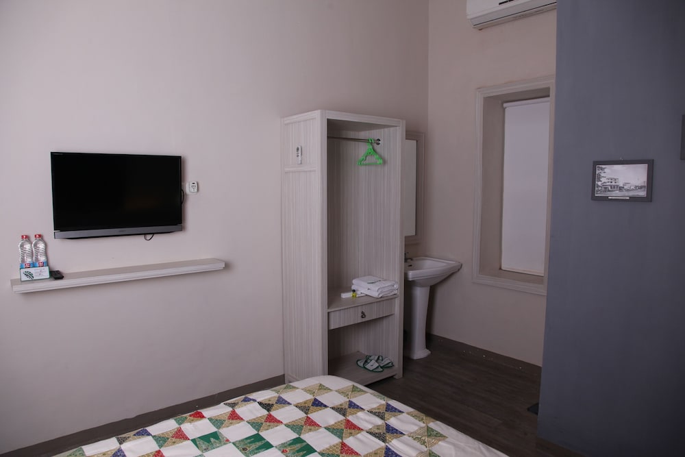 riche heritage hotel