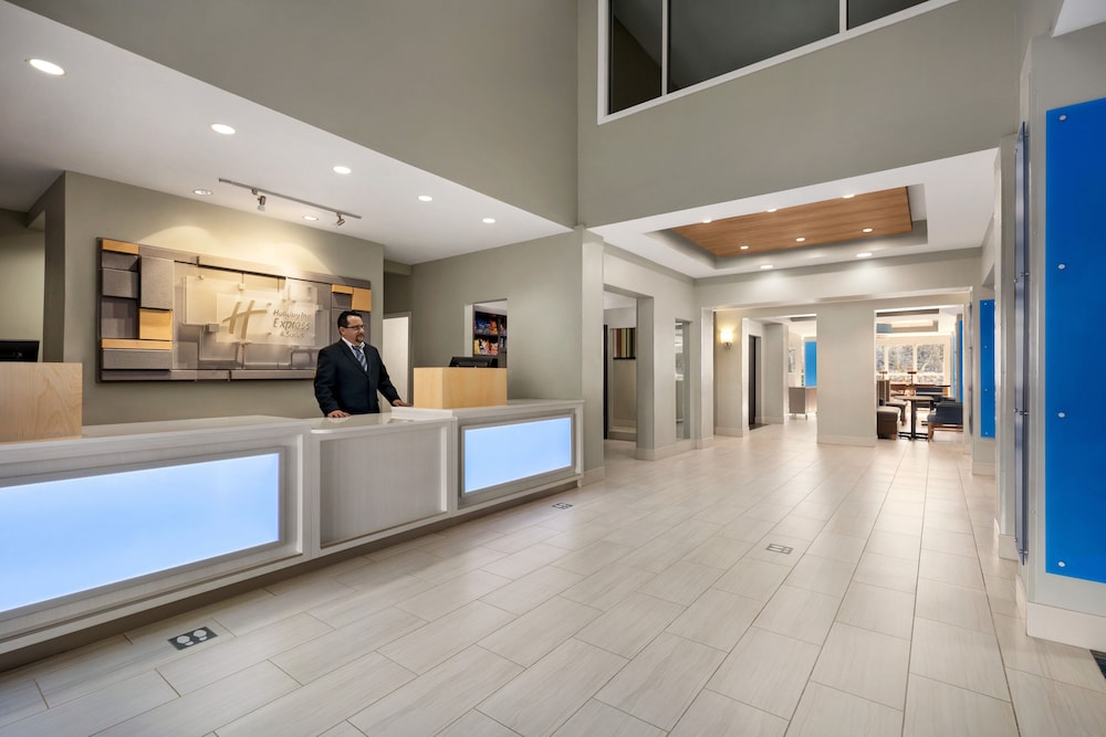 holiday inn express and suites philadelphia mt laurel