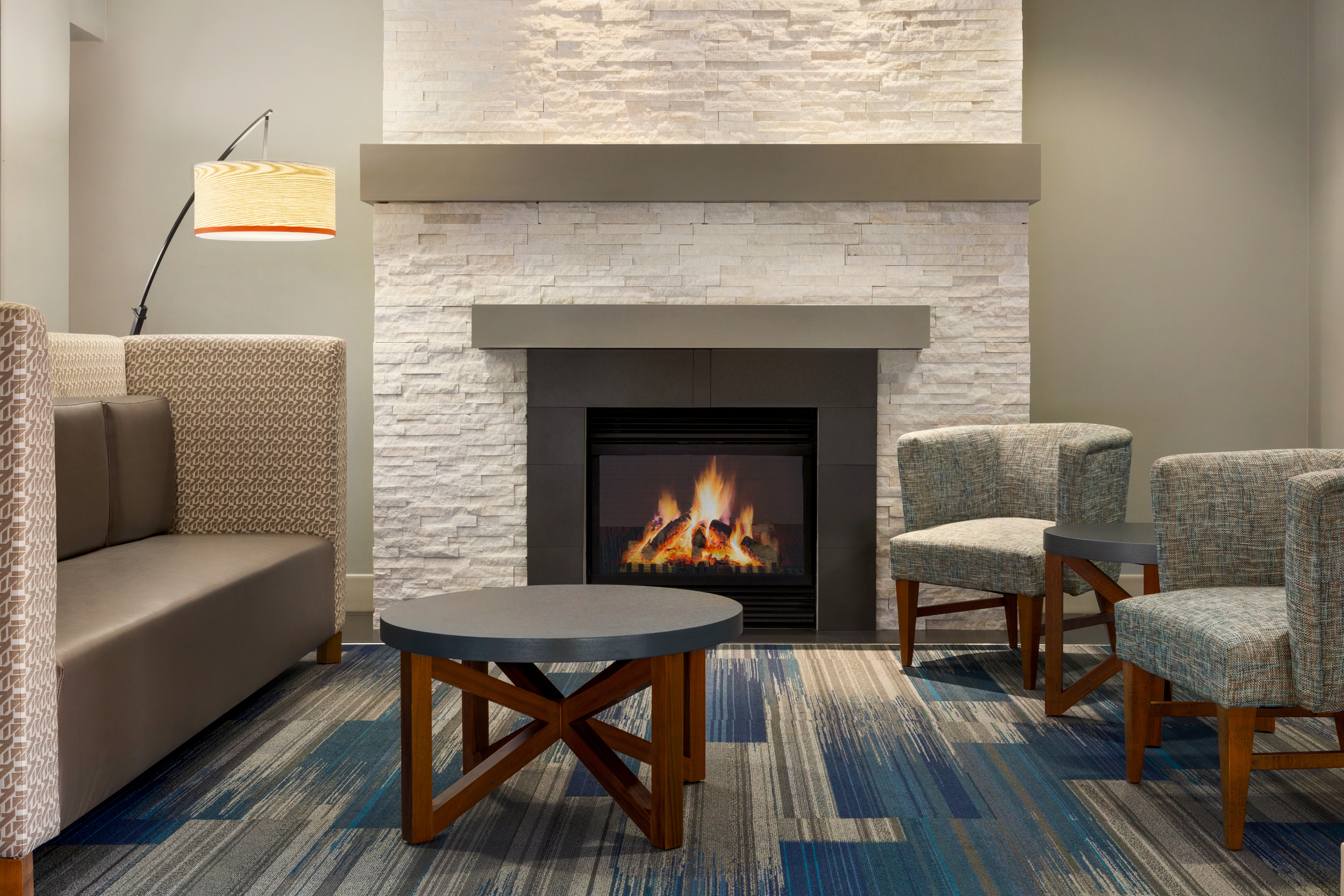 holiday inn express and suites philadelphia mt laurel