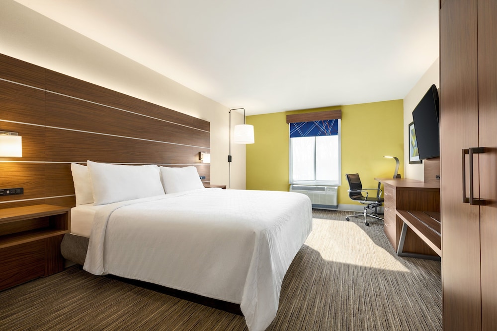 holiday inn express and suites philadelphia mt laurel