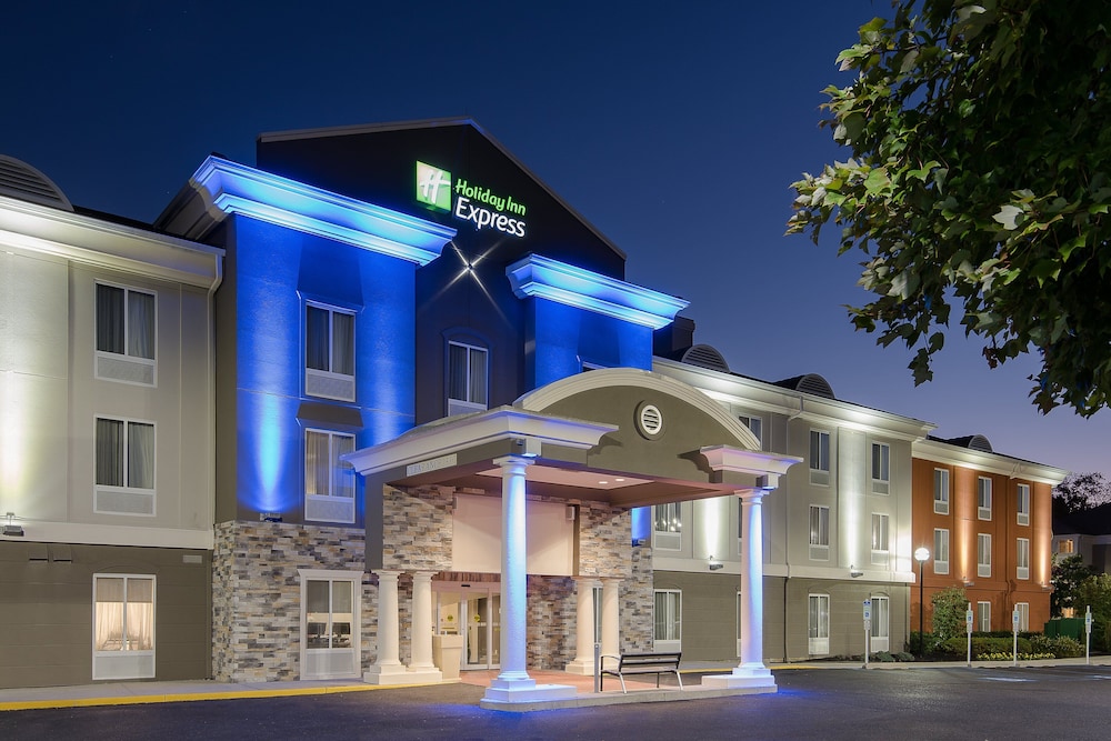 holiday inn express and suites philadelphia mt laurel