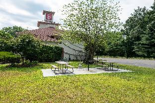 red roof inn clifton park