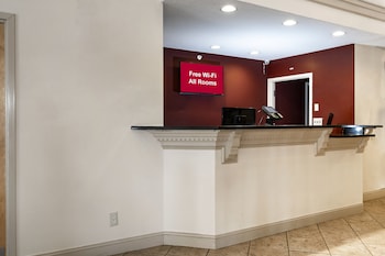 Red Roof Inn Clifton Park,Clifton Park>>Albany,2 star