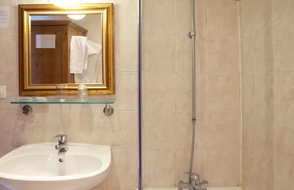 hotel esmeralda