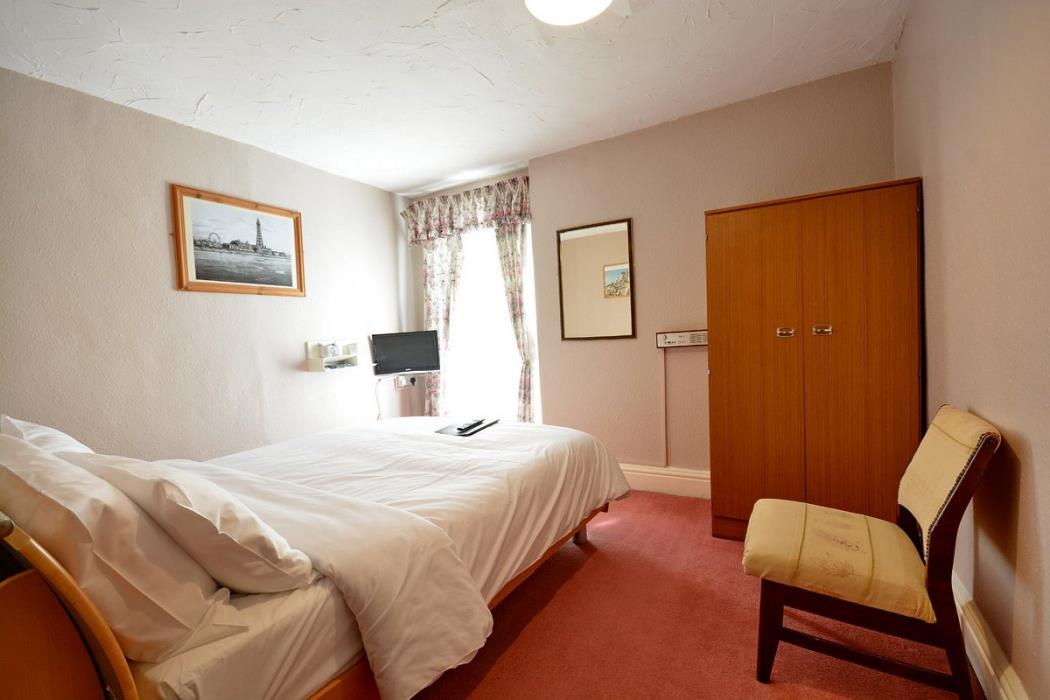 Royal Oakwell Hotel,North West England>>Blackpool,3 star