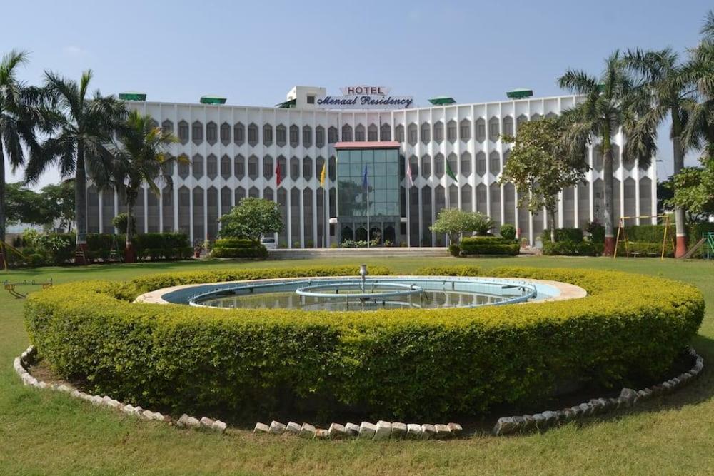 hotel menaal residency