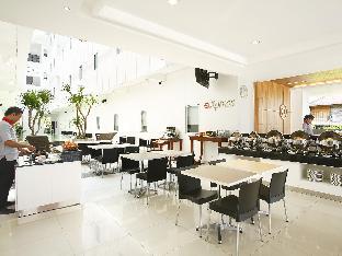 amaris hotel sunset road