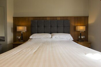 st davids cross hotel