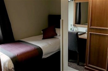 st davids cross hotel
