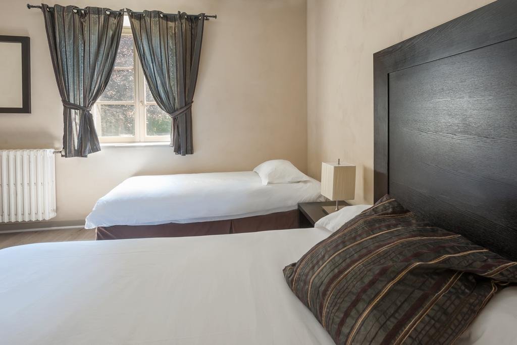 Logis Hotel-Restaurant Saint Romain,Arnas>>Anse,3 star