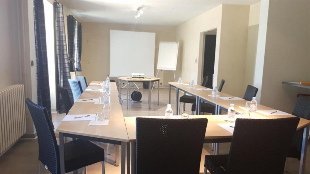 Logis Hotel-Restaurant Saint Romain,Arnas>>Anse,3 star