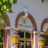 hotel les bellugues