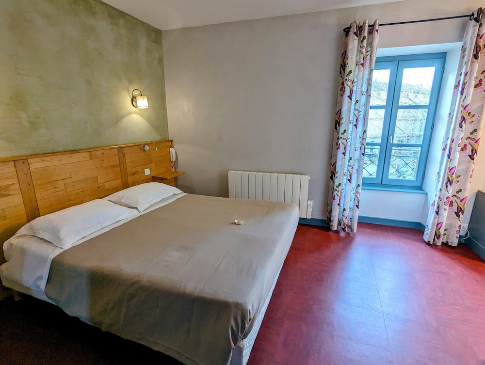 hotel le quatorze