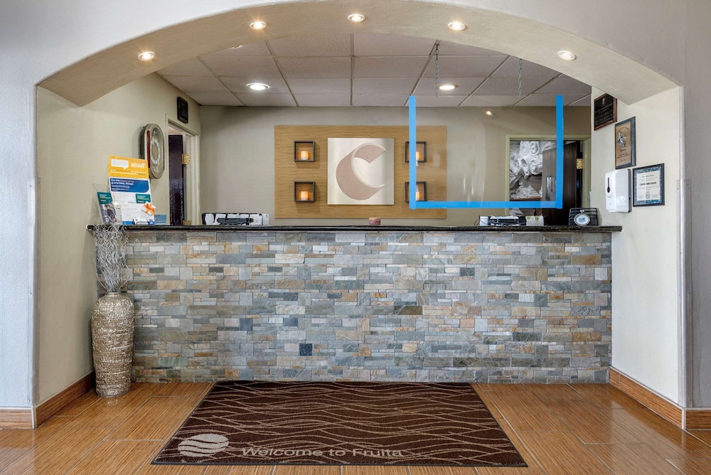 comfort inn and suites