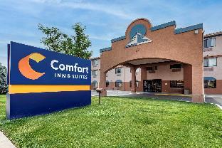 comfort inn and suites