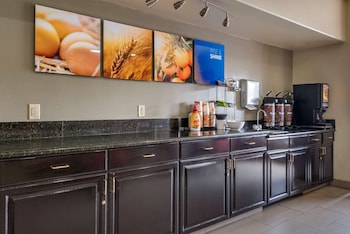 comfort inn and suites
