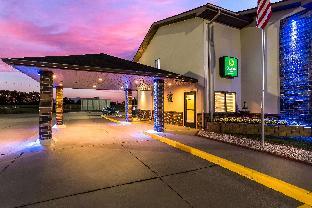 quality inn galesburg near us highway 34 and i 74